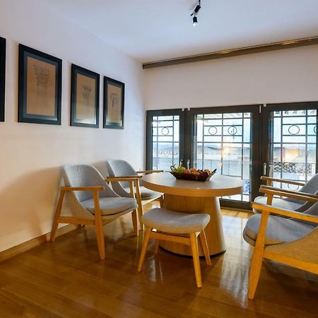 אתונה Fos Downtown Suites מראה חיצוני תמונה
